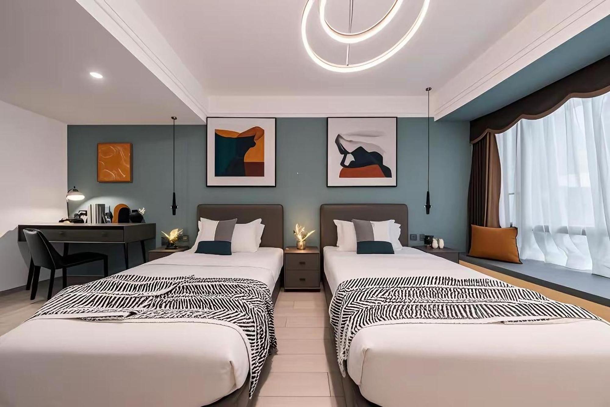 Yun Jin City View Hotel - Guangzhou Taikoo Hui Zhujiang New Town Tianhe Sports Center Экстерьер фото